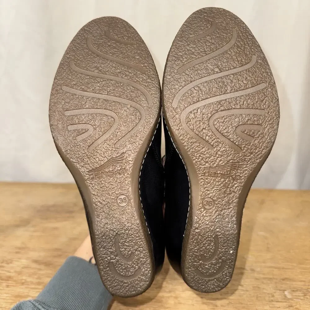 Dansko step out